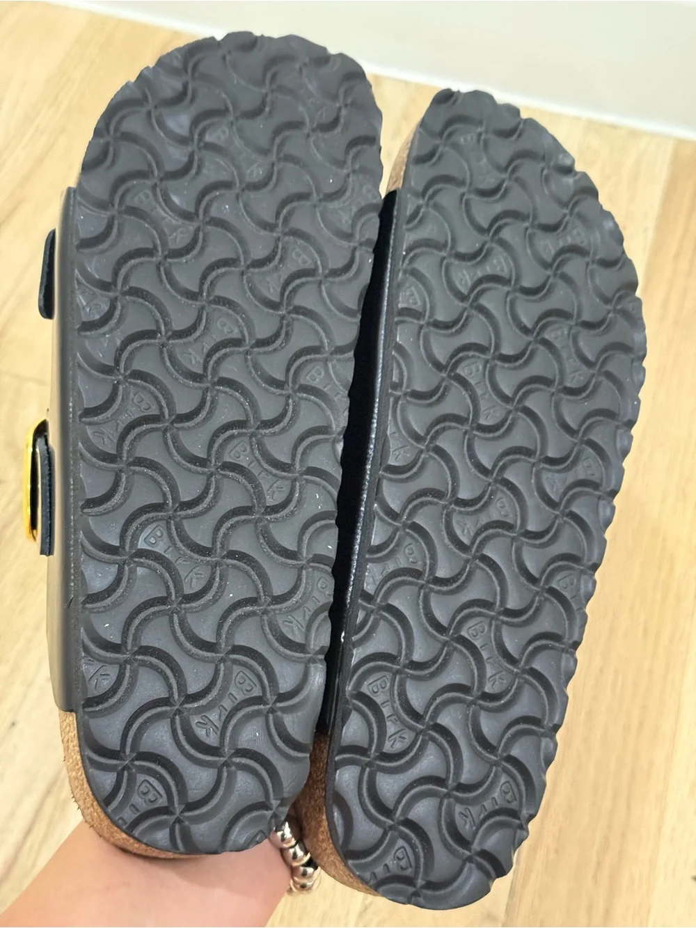 Birkenstock Arizona Big Buckle High Shine Sandals - Picture 6 of 7